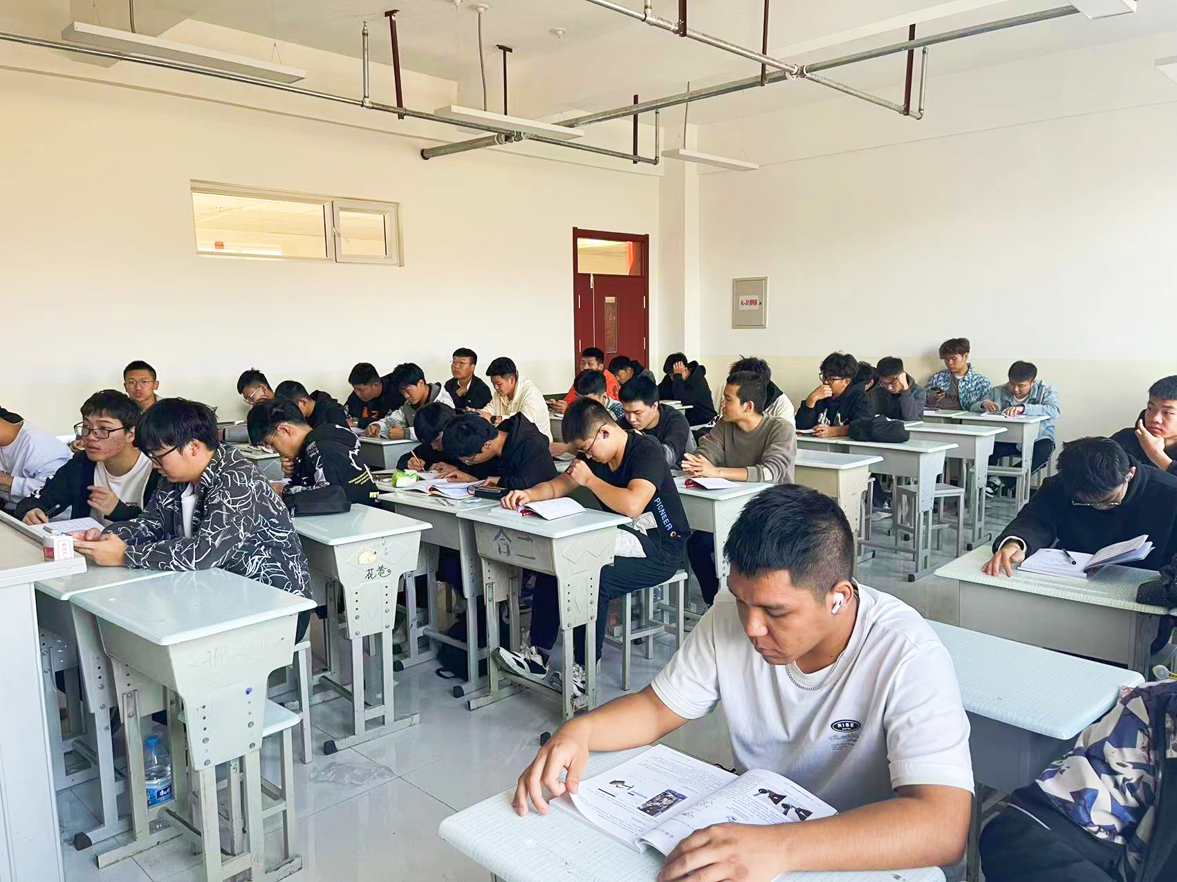 如何從無人機的視角，培養(yǎng)青少年全面發(fā)展！