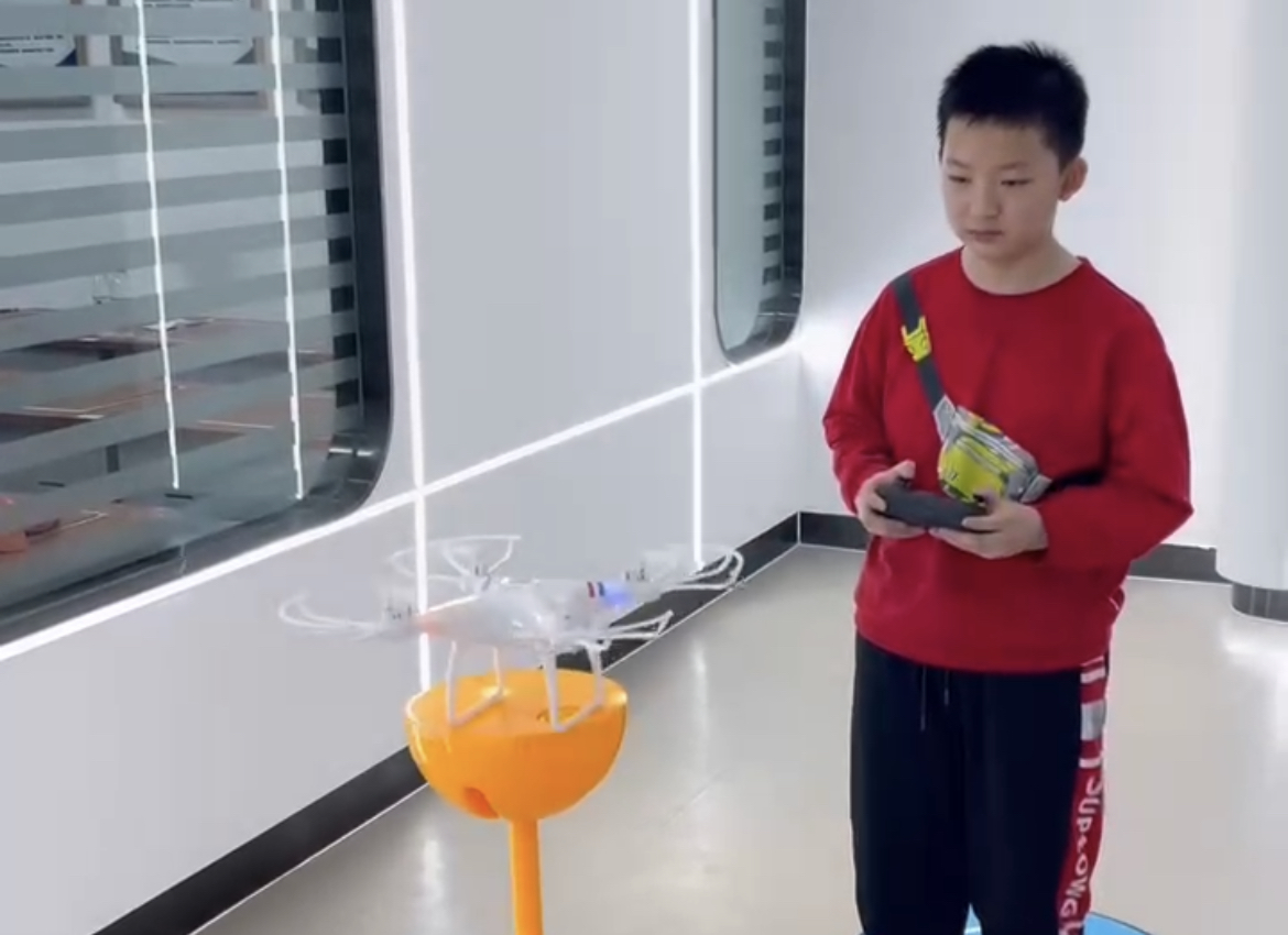 【新疆保華潤天】從新疆到藍天：無人機在青少年中的積極影響