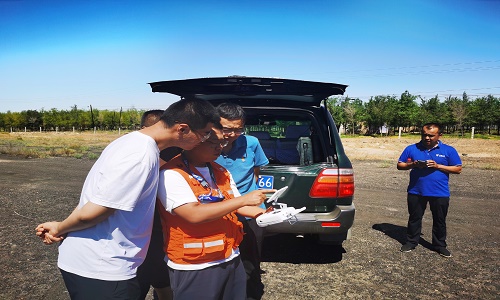 【新疆保華潤天青少年無人機培訓】無人機學習:年齡不是障礙,激情與安全同行