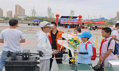 【新疆青少年無人機培訓】多旋翼無人機操作技巧,保華潤天航空專業(yè)指導