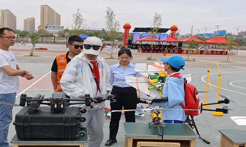 新疆青少年無人機(jī)培訓(xùn)教育:保華潤天航空引領(lǐng)未來