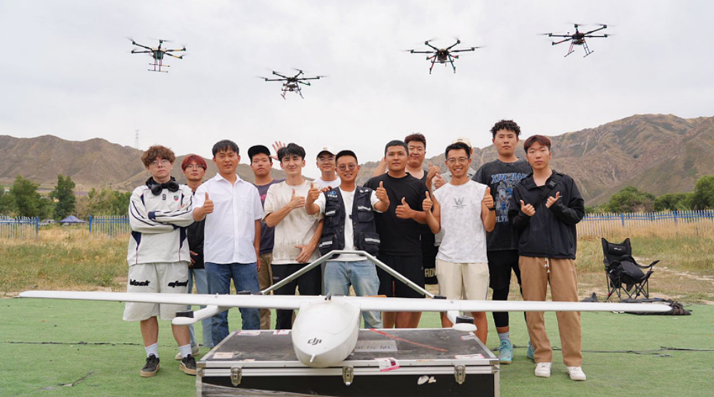 新疆無(wú)人機(jī)培訓(xùn)權(quán)威機(jī)構(gòu)！保華潤(rùn)天航空助你24天拿證起飛 