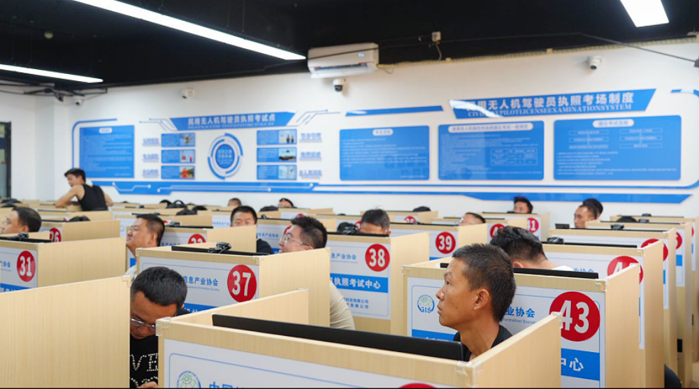 新疆無人機培訓 | 零基礎到專業飛手只需24天?揭秘保華潤天航空的爆款課程體系