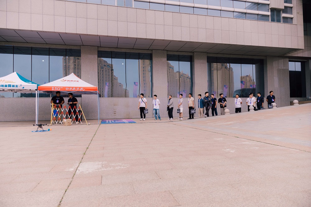 為什么選擇保華潤天航空學習無人機?新疆學員的明智之選